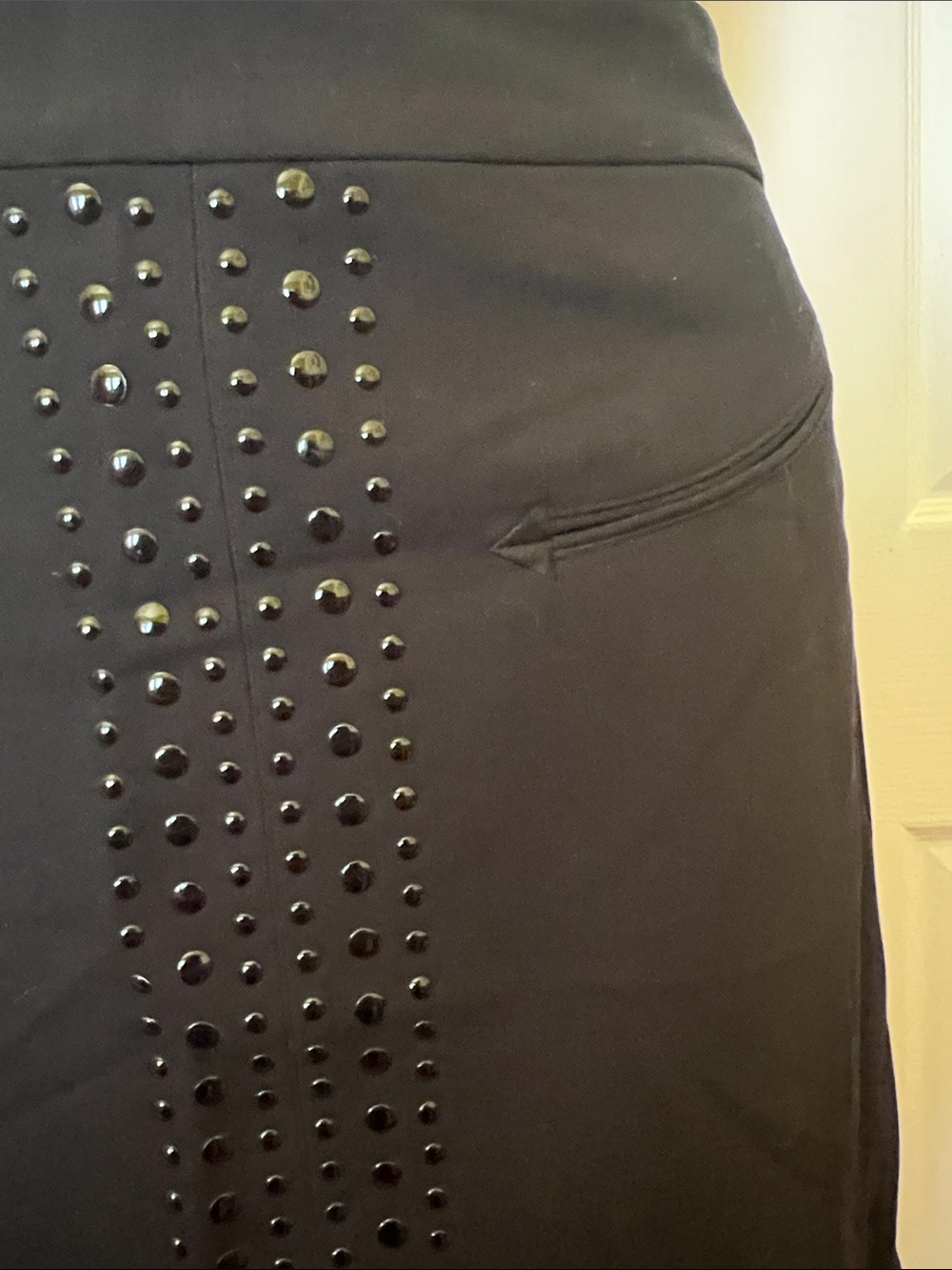 Ariat Black Mini Skirt with Studded Center Panel and Western faux Pockets Sz2 - Picture 5 of 10